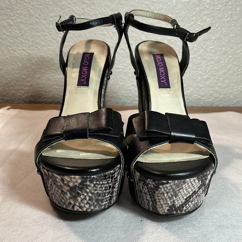 Mojo Moxy Python/Snake Animal Print Wedges Genuin… - image 2